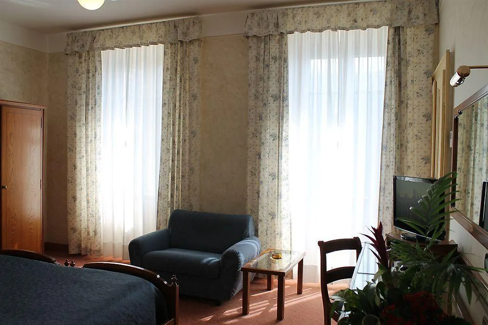 Hotel Villa Marie Тремеццо